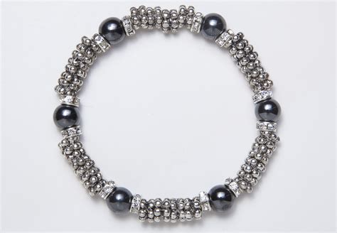 Silver Black And Crystal Magnetic Stretch Bracelet M0116 B5p