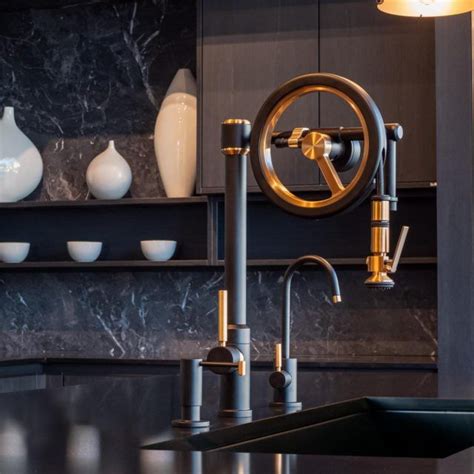 The line is called empressa, and the faucets it features are while these faucets would be a great choice for a bar, i love thinking about how i'd incorporate them into a kitchen. Traditional PLP Pulldown Faucet - 5600 - Waterstone Luxury ...