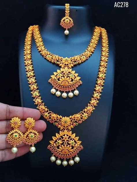 22 carat gold antique finish peacock design nakshi work necklace with goddess lakshmi pendant studded with uncut diamonds, polkis, south sea pearl drops and emerald bead drops from. Cute Gold necklace with best design | Gold bride jewelry ...