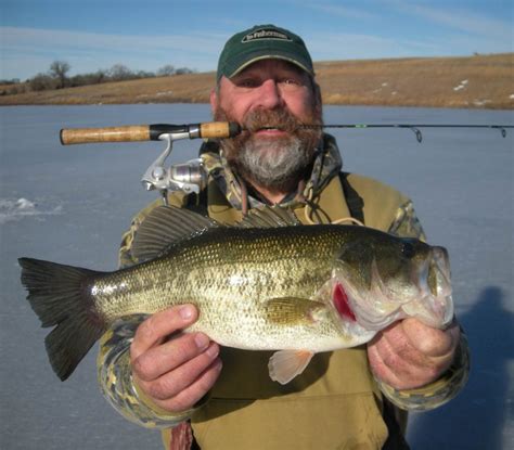 Winter Bass Fishing ⋆ Outdoor Enthusiast Lifestyle Magazine