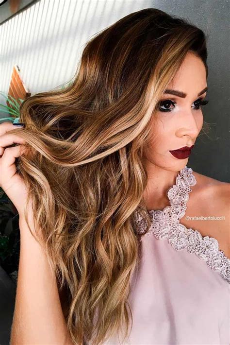 A mushroom brown with lighter ends makes a perfect hair color when you can't decide whether to go blonde or dark. Trendy Hair Color : See light brown hair color variations ...