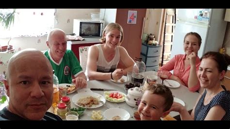 Mira Como Familia Rusa Adopto A Un Mexicano Youtube