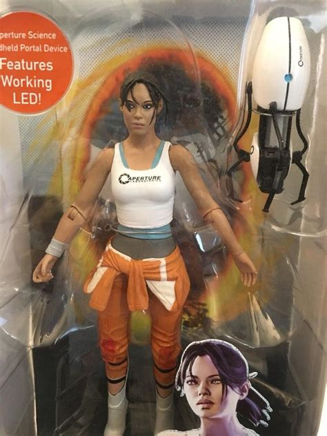 Neca Portal 2 Chell 7 Scale Action Figure Brand New 2013 Player Select