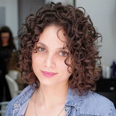 Brown Curly Bob Bob Haircut Curly Wavy Bob Hairstyles Haircuts For Curly Hair Short Curly Bob