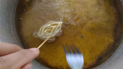 Tumbuhan ini mempunyai daging tebal dan banyak mengandung gel atau getah. Cara Dapat Kuih Tiram Rangup & Cantik Kembang Seperti ...