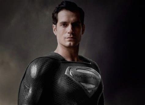 zack snyder unveils new clip revealing superman s black suit from justice league official