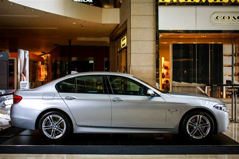 Bmw f10 5 series lci caught off guard autoevolution. BMW 5 Series (F10) facelift introduced in Malaysia - 520i ...