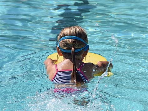 Clinical exercise specialists can play an important role in helping individuals with arthritis become or remain more physically active. Exercises For Juvenile Arthritis Pain - Physical Therapy ...
