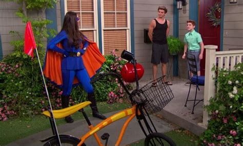 Image Max Introduces Electress Phoebe To Cedric The Thundermans