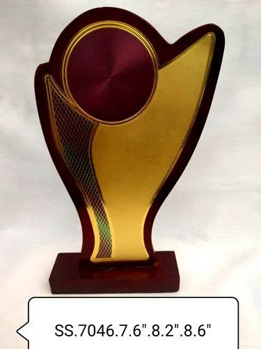 Wooden Memento Trophy At Rs 202 Wooden Momento In Moradabad Id