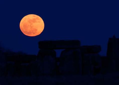 ‘supermoon Alert Biggest Full Moon Of 2012 Occurs Today Over