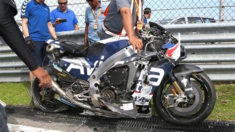 Bike accident latest breaking news, pictures, photos and video news. How to Walk Away From a 180 mph Get-off: Inside the Loris ...
