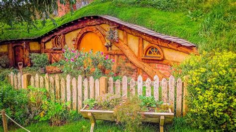 27 Coolest Hobbit House Airbnbs Updated 2023