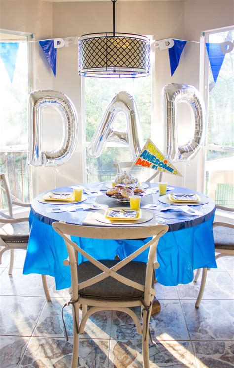 From surprising him early morning with his favorite breakfast to throwing a birthday party for him, it all counts. 10 Father's Day Tables
