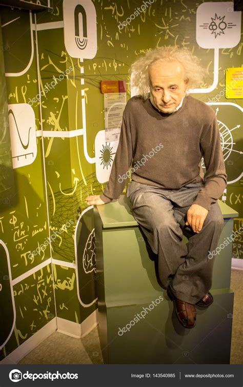 Balmumu Figur Albert Einstein — Stok Editoryel Fotoğraf © Cahkt 143540985