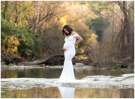 Outdoor Maternity Photo Safety