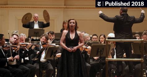 The Philadelphia Orchestra Looks West For Its New Leader The New York