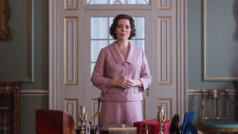 the crown season 3 review meet your new queen hello