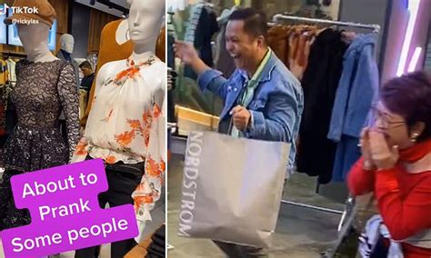 Tiktok Users Terrify Shoppers With Funny Mannequin Prank Daily Mail