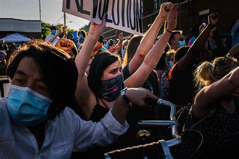 In Midst Of Minneapolis Protests Student Photographer Shares Movement
