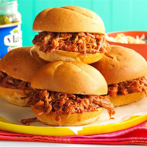 Then there's indiana and iowa, where the word means a crisply fried juicy cutlet of pork loin on a pillowy hamburger bun. Root Beer Pulled Pork Sandwiches Recipe | Taste of Home