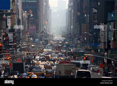 Road Traffic On Manhattan New York Usa Stock Photo Alamy