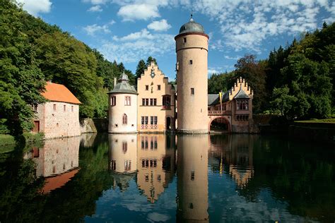 Wasserschloss Mespelbrunn Info Burglandschaft