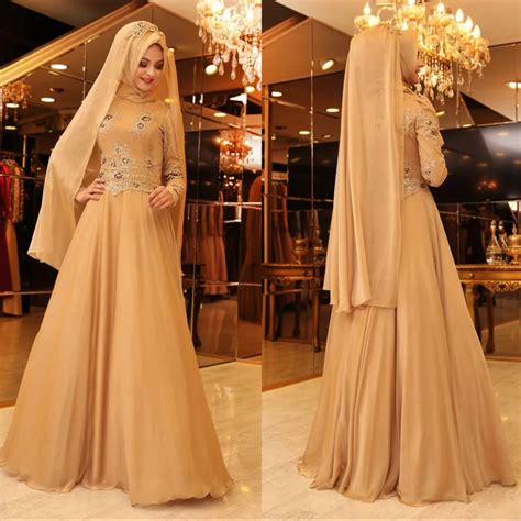 2017 Muslim Evening Dresses High Neck Appliques Beaded Long Sleeves