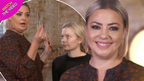 Strictlys Lisa Armstrong Gives Beach Look Demo After Fun At Blackpool Seaside Mirror Online