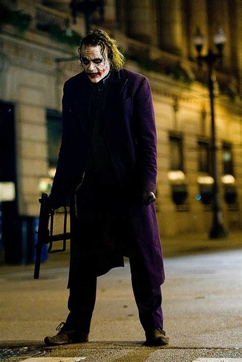 Joker With Guns Batman Arkham City Gotham City Le Joker Batman Joker Is Jared Joker Joker