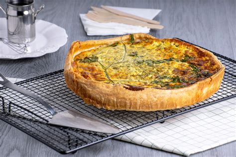 Grande tarte salée saumon -courgettes