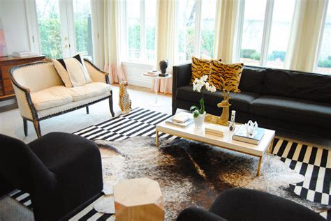 Tour the Ultimate Bachelorette Pad | Havenly's Blog! This corner of the internet is home to all things real estate investing, personal finance, and diy tutorials.
