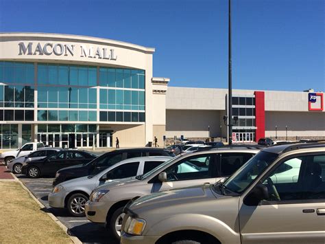 Store Closures Continue At Macon Mall