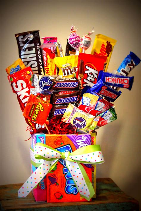 Valentines day gifts for boyfriend online. since my husband LOVES candy, this is perfect for his ...