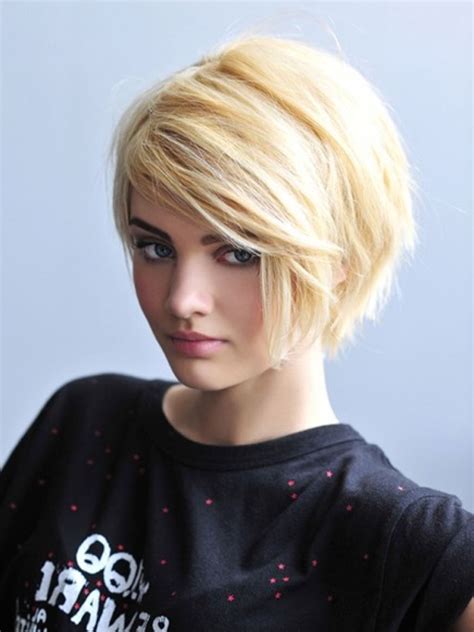 Inverted short hairstyle for thick hair. Womens Short Hairstyles for Thick Hair - Women Hairstyle ...
