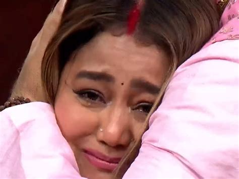 Indian Idol 13 Neha Kakkar Breaks Down In Tears As Superstar Govinda