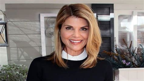 What Happened To Lori Loughlin Why Did She Get Arrested Otakukart