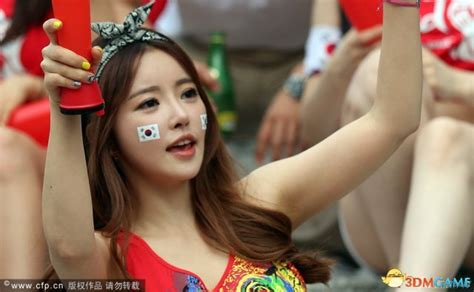 足球有这个好看？韩国性感美女球迷观战世界杯图集3dm单机