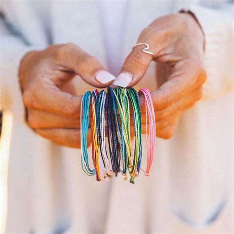 Mar 26, 2020 · coconut oil brand lucy bee has donated 30,000 natural soap bars to charities in need across the uk. 10 Best Brands That Give Back | Pura vida bracelets, Pura ...