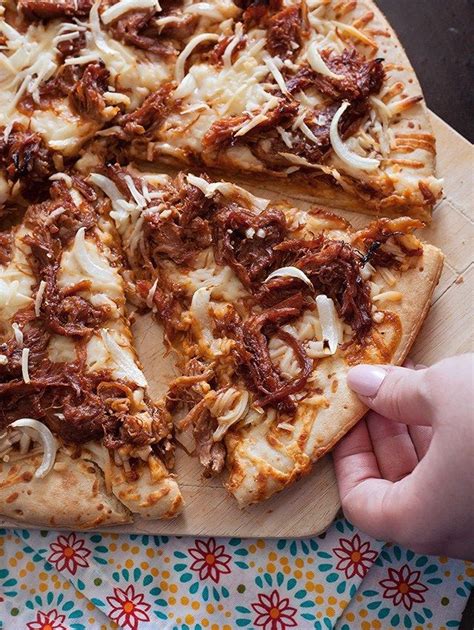 Pulled Pork Bbq Pizza Pulled Pork Pizza Recipe Beef Pizza Spicy Pizza