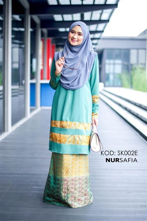 Hub baju kurung moden lebih 5000++ orders fulfilled lebih dari 30 jenama tempatan ️ @bajukurungvendor_cataloque @kurungbridesmaid klik bit.ly/whatsapvenirevendor. BAJU KURUNG RAYA MOSS CREPE SONGKET AEESHA SK002E | Saeeda ...