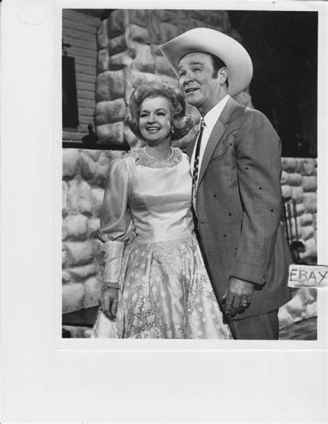 Roy Rogers And Dale Evans On Hee Haw Sitcoms Online Photo Galleries