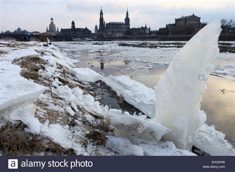 Dresden River Elbe In Winter Stock Photo Alamy