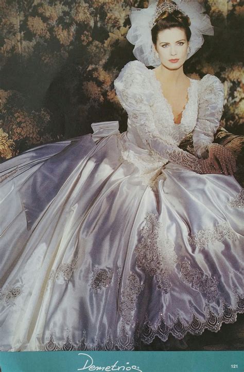 Https://tommynaija.com/wedding/1993 Wedding Dress Designers