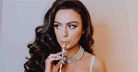 Cher Lloyd Spills Out Of Plunging Corset In Sizzling Showgirl Throwback
