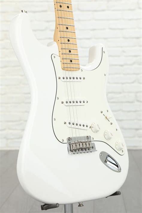fender player stratocaster polar white with maple fingerboard sweetwater