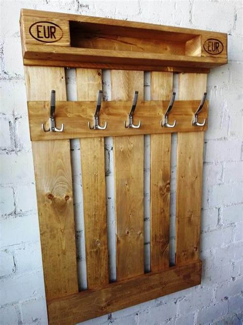 Use wood glue and 2.5 inch kreg jig screws to attach. DIY Wood Pallet Coat Rack with Shelf | Pallet Furniture DIY