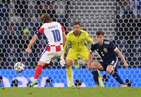Euro 2020 Modric Scores A Stunner As Croatia Thrash Scotland 3 1 To