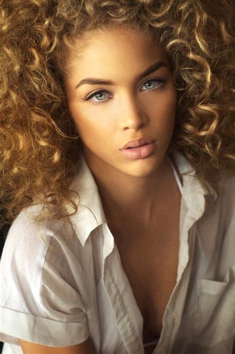 Mixed Girl With Blue Eyes People With Blue Eyes Light Brown Hair