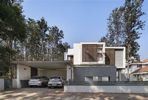 This House In Bangalore Seamlessly Blends Into The Serenity Of Its Location